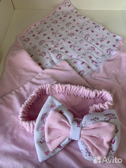 Комплект на выписку для девочки