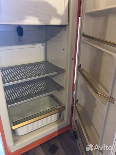 Ретро холодильник 1966г