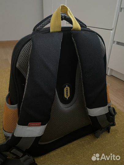 Школьный рюкзак