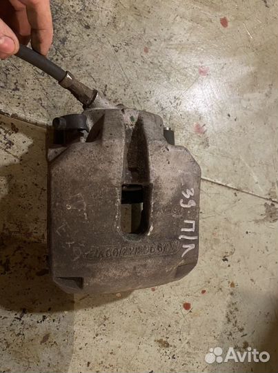 Супорт передний левый BMW E 39