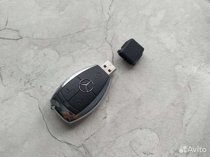 Usb флешка 4гб ключ Mercedes Benz