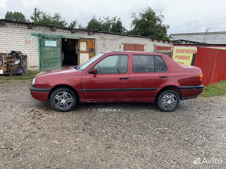 Volkswagen Vento 1.8 МТ, 1992, 290 999 км