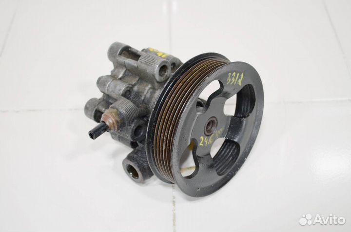 Насос гур Toyota Sienna 2 2003-2009