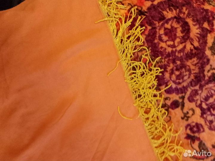 Плюшевые скатери, гобеленовая скатерть СССР