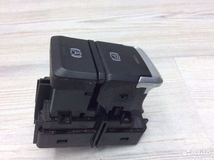 Кнопка стояночного тормоза Kaiyi E5 седан пробег