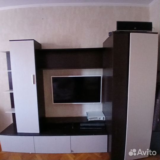 Стенка в гостиную