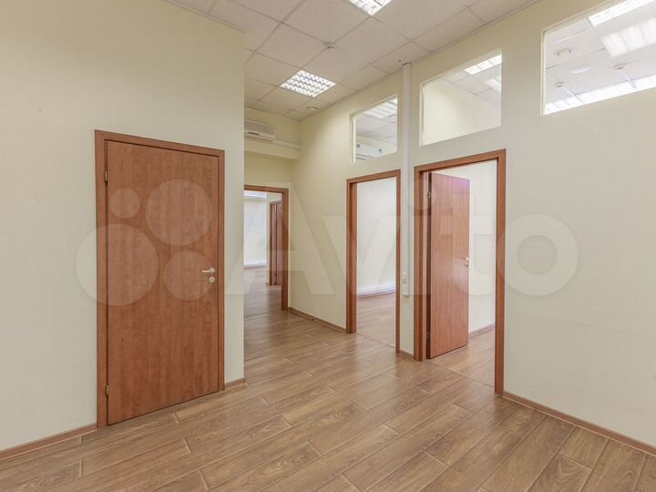 Сдам офисное помещение, 105.3 м²