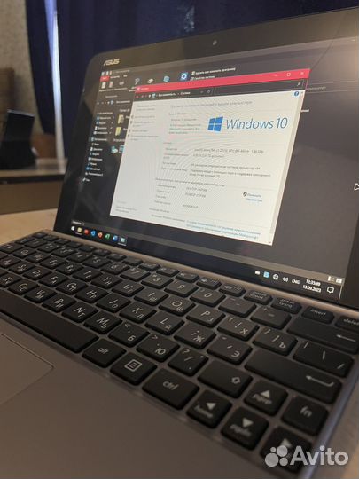 Планшет-ноутбук Asus Tablet T103H