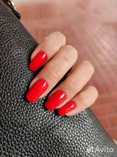 Маникюр с покрытием гель-лаком