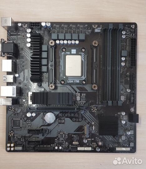 Комплект Intel core i3-12100f, Gigabyte b760m ds3h