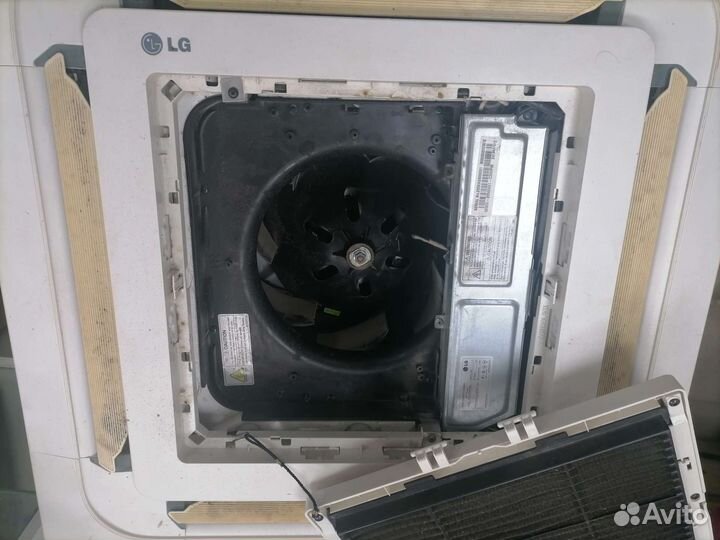 Кондиционер LG потолочный