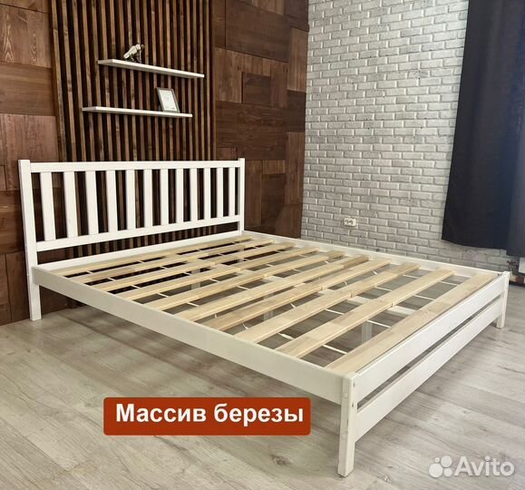 Двуспальная кровать дерево