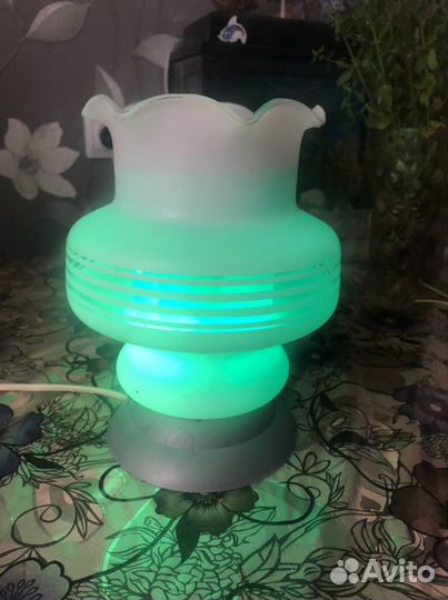 Лампа настольная