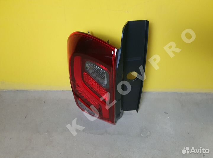 Фонарь левый Renault Duster 1 2015-2020