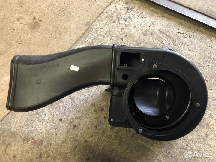 Корпус мотора отопителя Калина