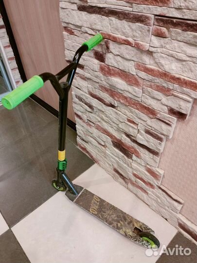 Трюковой самокат