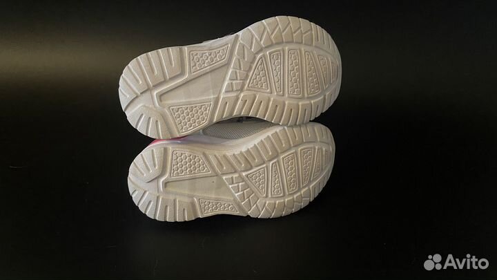 Кроссовки детские