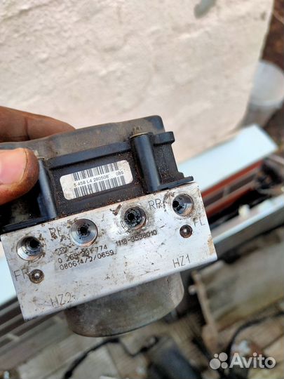 Блок абс priora