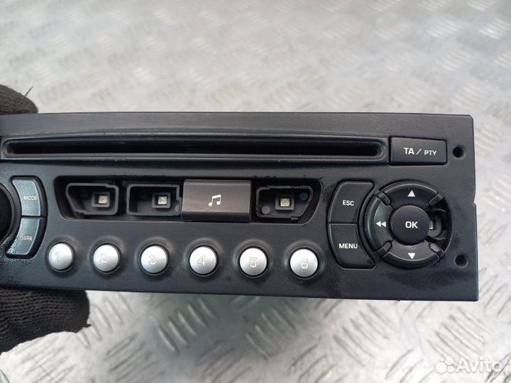 Магнитола Citroen C4 1