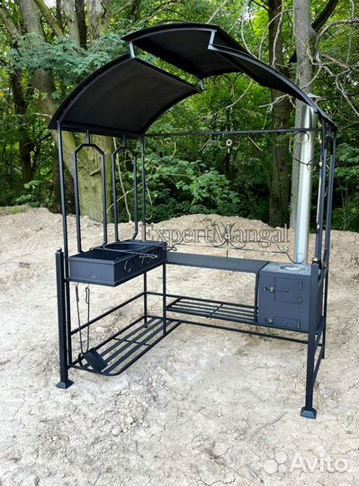 Мангал с крышей