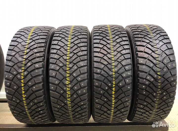 Dunlop SP Winter Ice 03 215/60 R16 114W