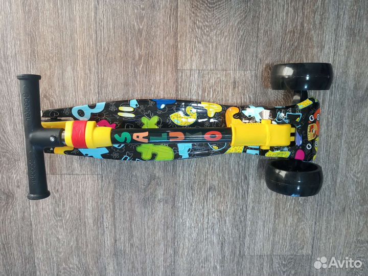 Самокат трёхколёсный детский (беговел, кикборд)