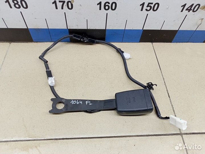 Ответная часть ремня безопасности RAV 4 2013