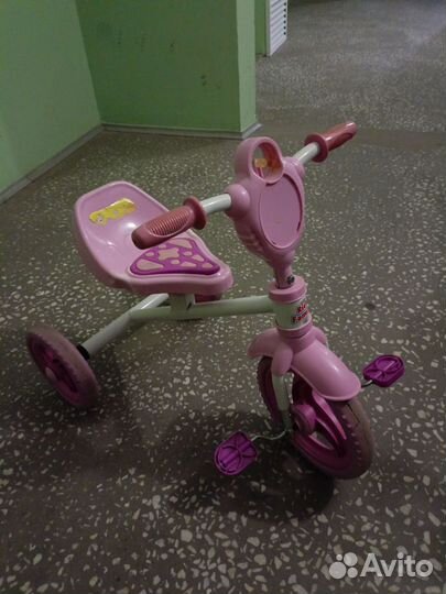 Трехколесный велосипед