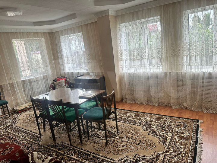 Дом 100 м² на участке 6 сот.