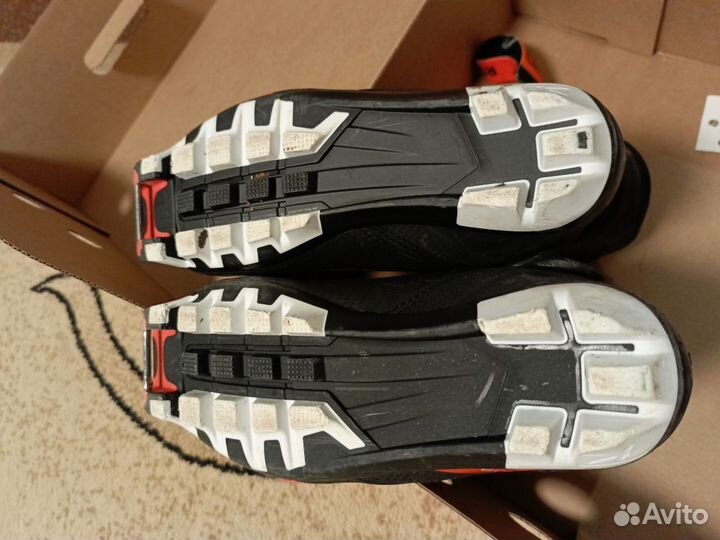 Лыжные ботинки коньковые rossignol