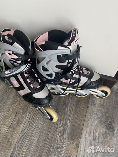 Роликовые коньки