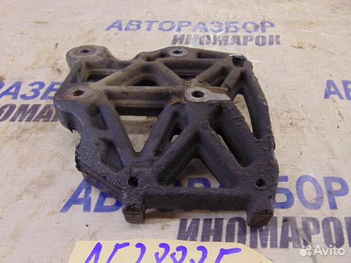 Кронштейн кондиционера для Nissan Primera 2 1996