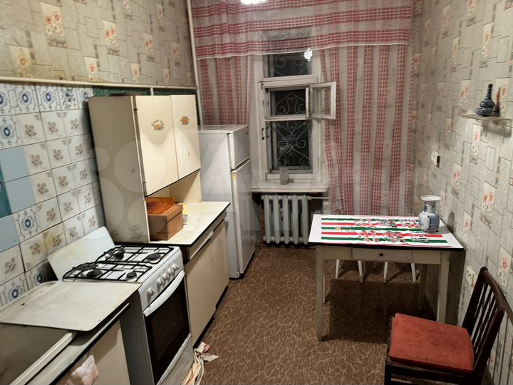 2-к. квартира, 55 м², 2/3 эт.