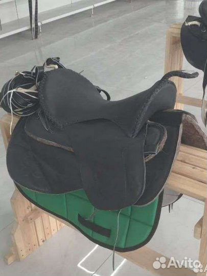 Седло для лошади