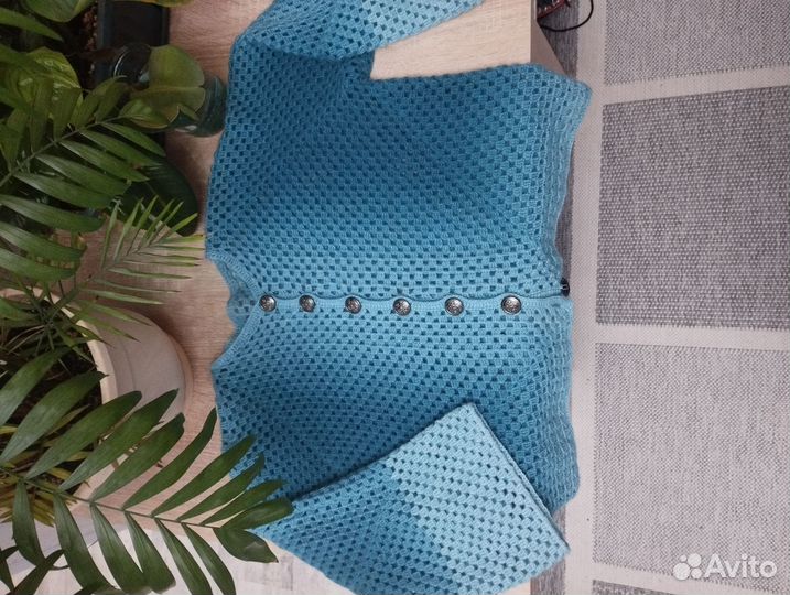 Вязаный жакет женский