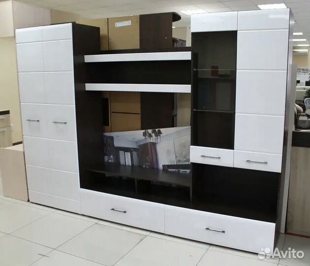 Новпя стенка в наличии мдф