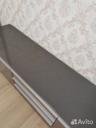 Тумба под телевизор