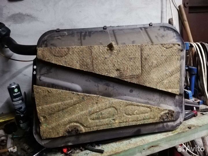 Бензобак на ауди 80 б3 89