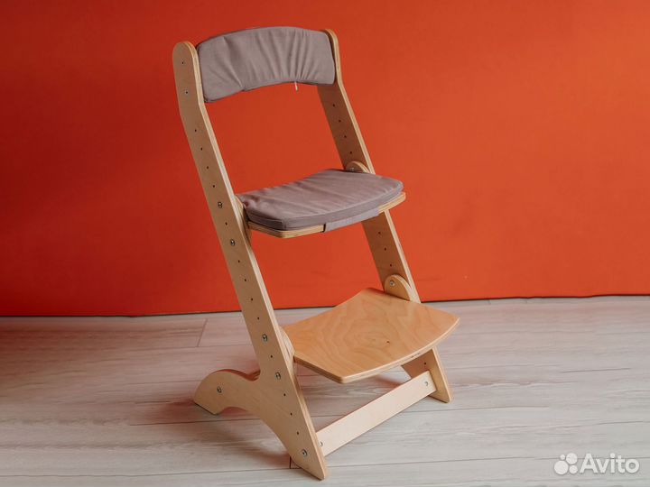 Растущий стул с подушечками 