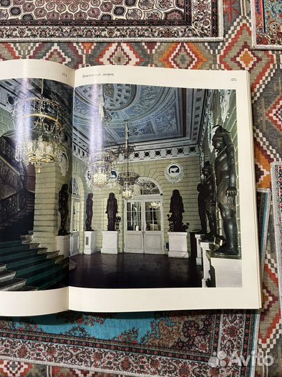 Памятники архитектуры пригородов Ленинграда