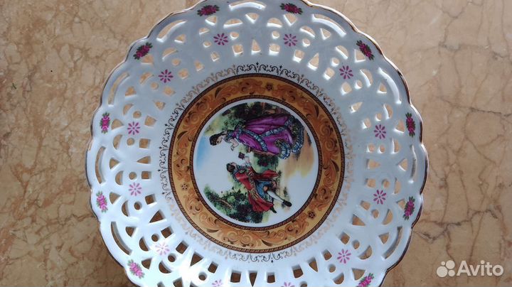 Фруктовница фарфоровая