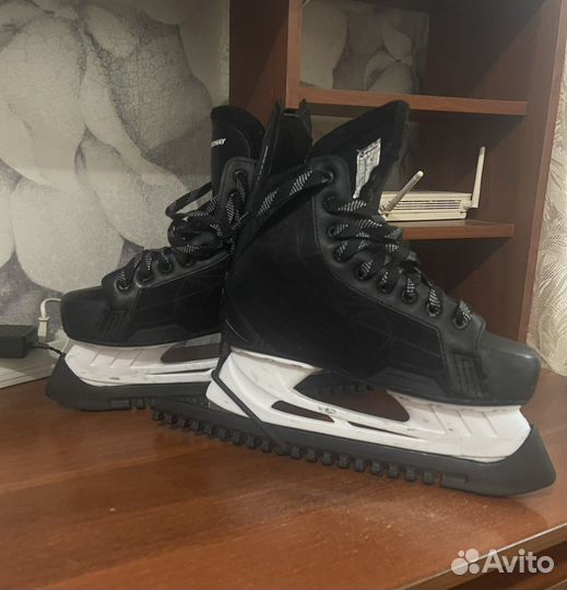 Коньки хоккейные