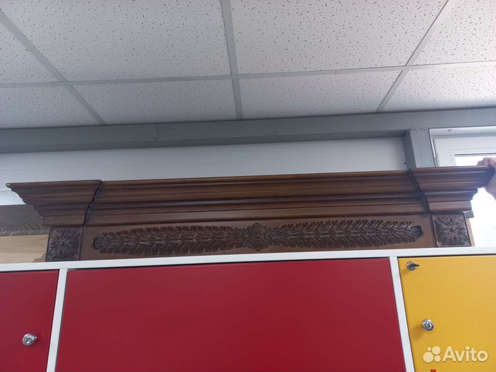 Карниз деревянный дверной