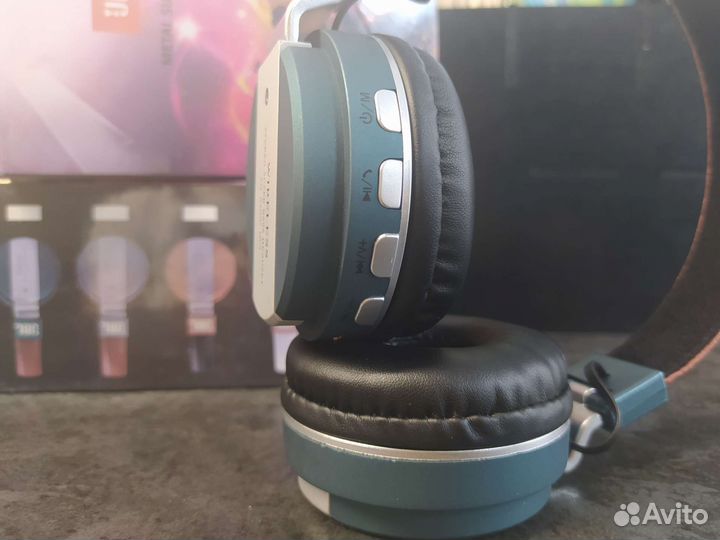 Накладные компактные Bluetooth наушники