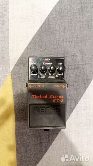 Гитарная педаль metal zone MT-2