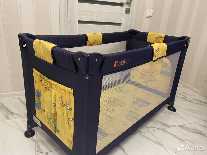 Манеж детский складной