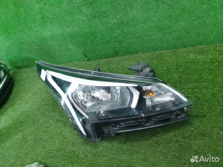 Фара правая Kia Rio