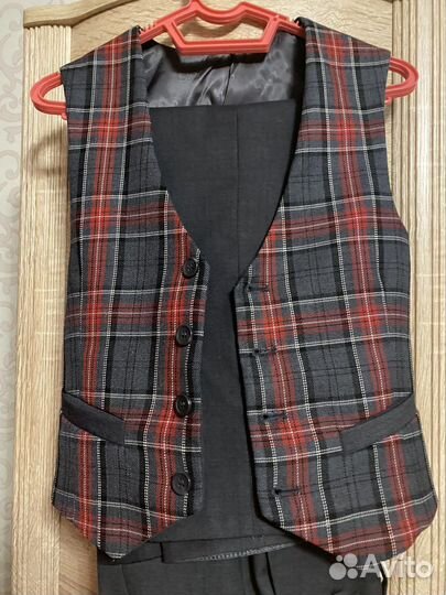 Школьные брюки, жилетка Silver spoon