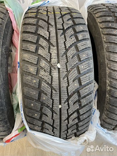 Kumho I'Zen KW31 235/55 R17