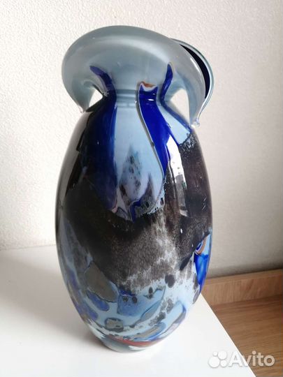 Большая ваза многослойное стекло гутная техника